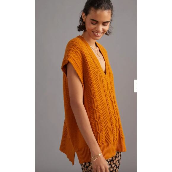Anthropoligie Cable-Knit Tunic Vest - Picture 2 of 9